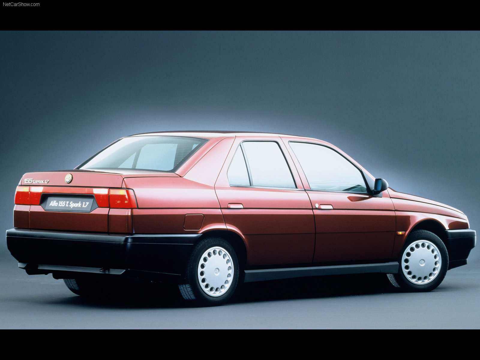 Parasole Auto Per Alfa Romeo 155 A 4 Porte (1992-1998), In Acrilico Lucite Con Protezione UV, Finitura Fumé, Montaggio A Pizzo - Confezione Da 2 Pezzi